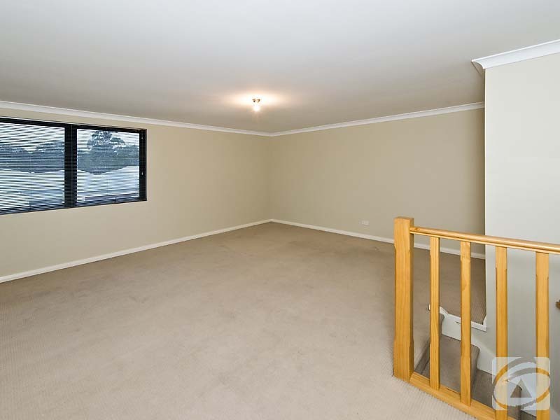 12/191 Railway Ave, Kelmscott WA 6111