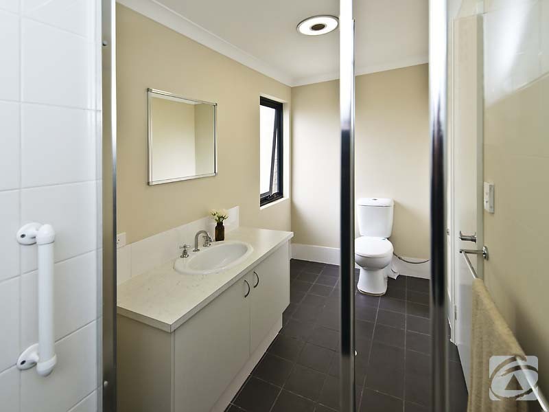 12/191 Railway Ave, Kelmscott WA 6111