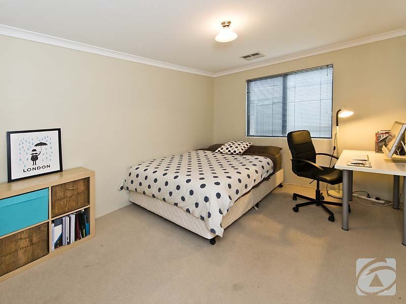12/191 Railway Ave, Kelmscott WA 6111