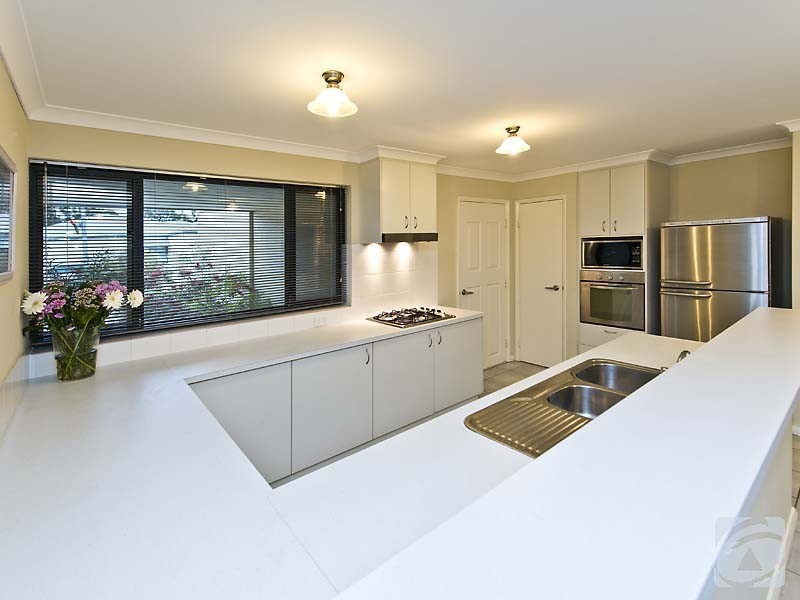 12/191 Railway Ave, Kelmscott WA 6111