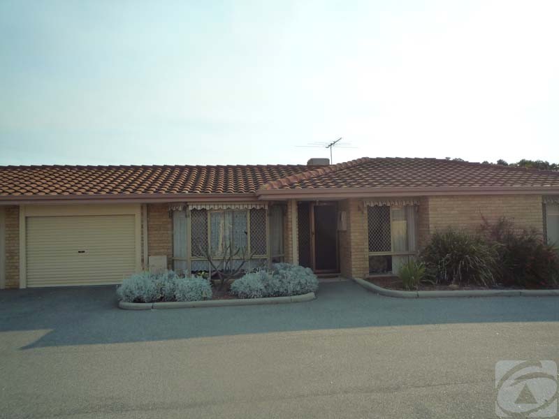 2/57 Third Ave, Kelmscott WA 6111