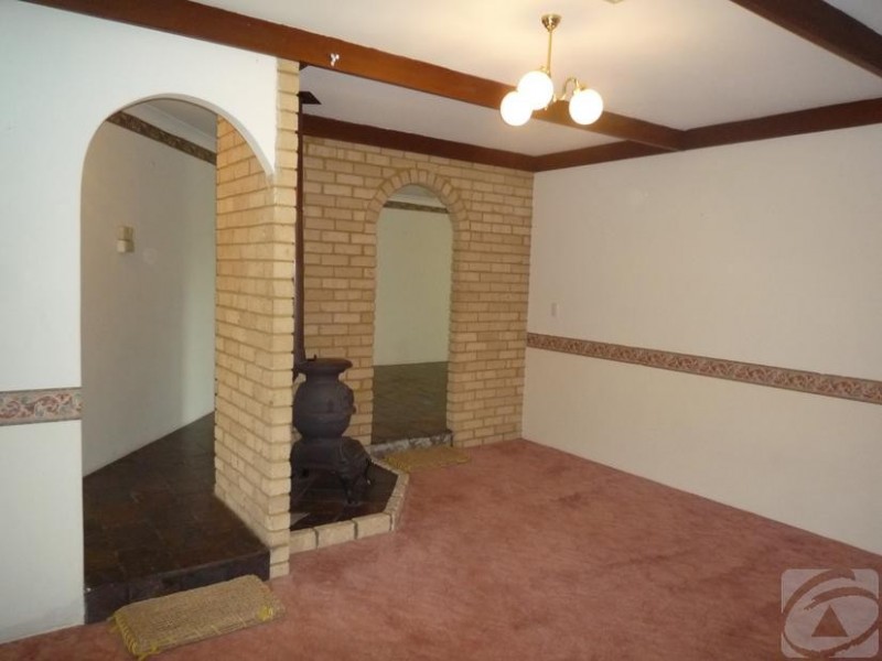 17 Looranah St, Mount Nasura WA 6112