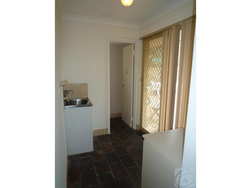 17 Looranah St, Mount Nasura WA 6112