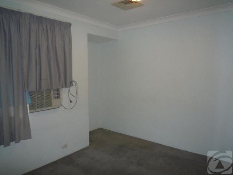 17 Looranah St, Mount Nasura WA 6112