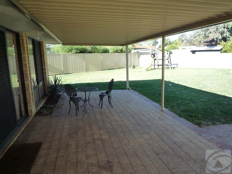 10a Lindy Way, Camillo WA 6111