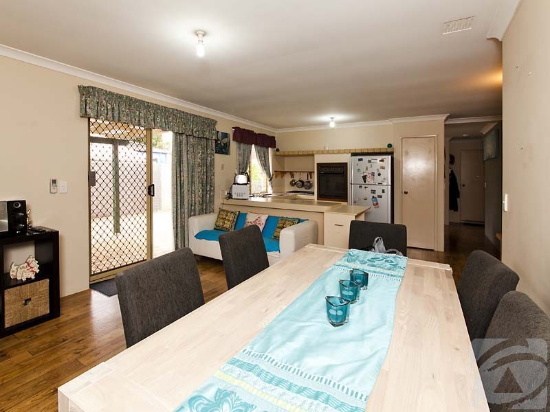 50a Spring Road, Thornlie WA 6108