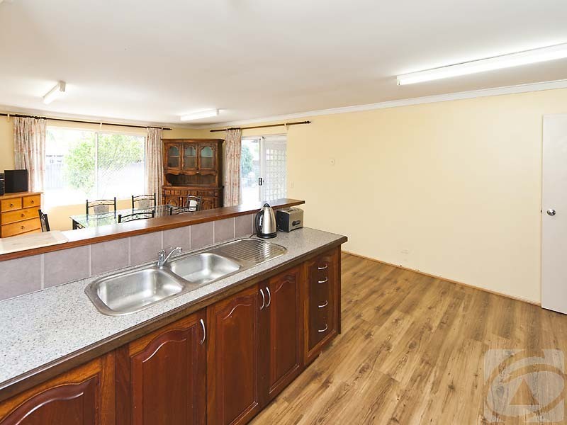 4 Malu Ct, Camillo WA 6111