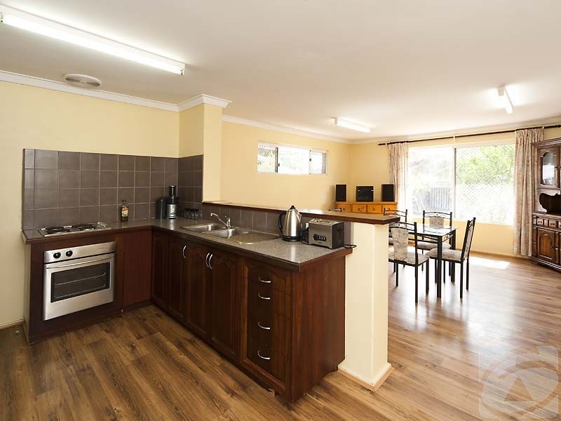 4 Malu Ct, Camillo WA 6111