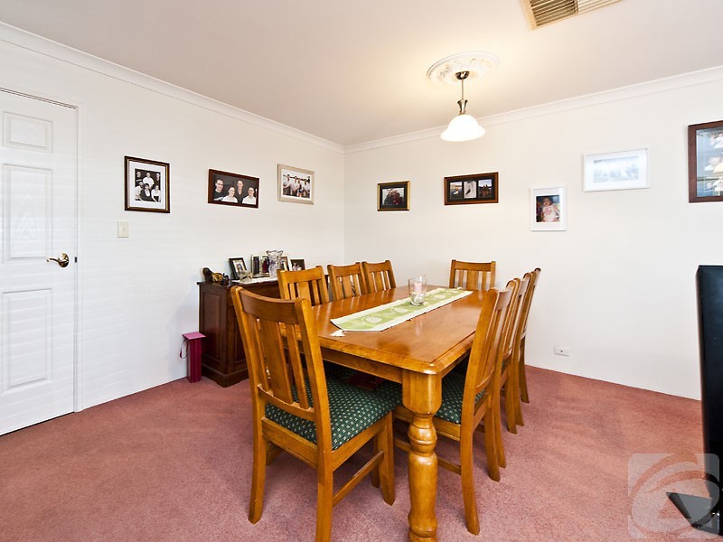 29 Taronga Drive, Kelmscott WA 6111