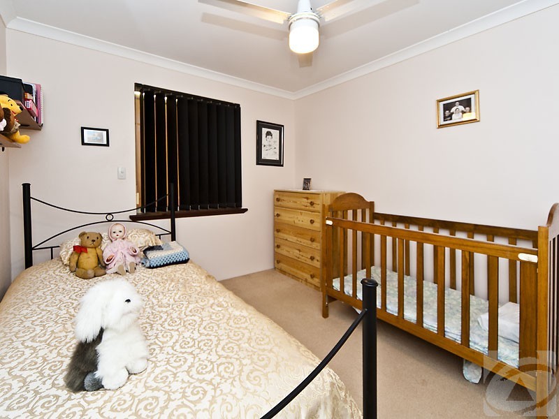 29 Taronga Drive, Kelmscott WA 6111