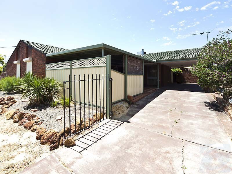 33 Cobham Way, Camillo WA 6111