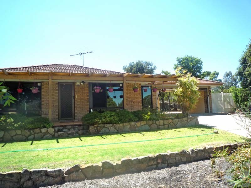 6 Ringtail Place, Brookdale WA 6112