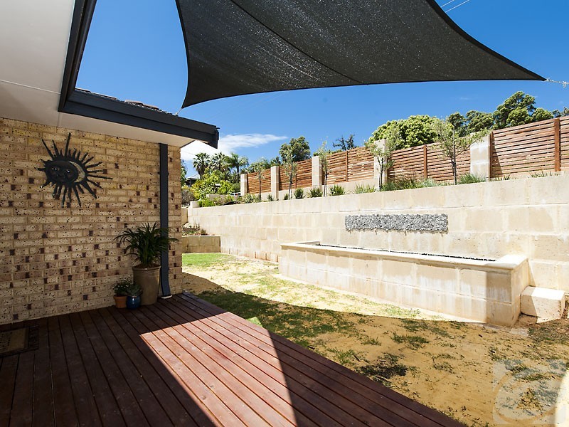 65 Ashley Drive, Kelmscott WA 6111