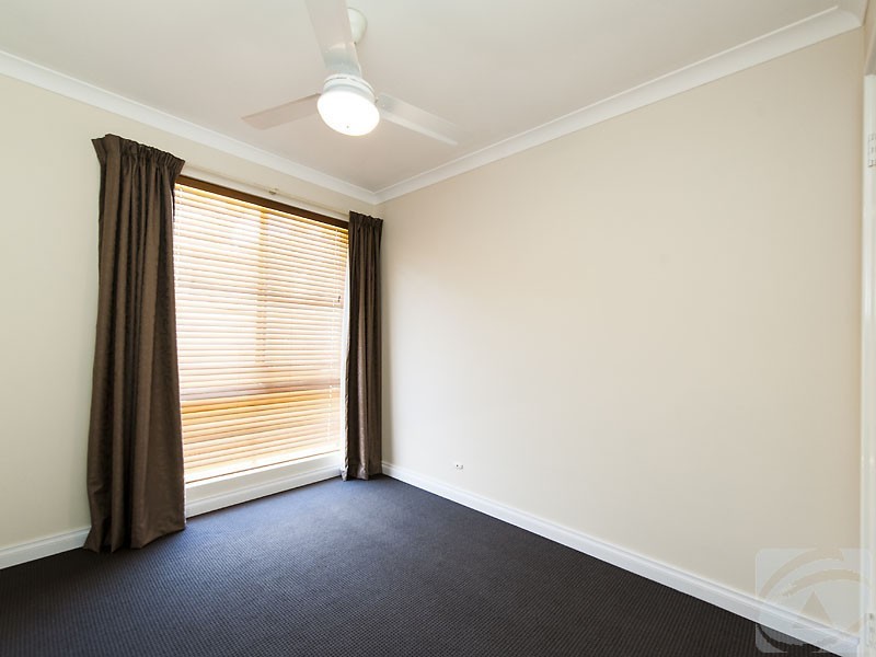 65 Ashley Drive, Kelmscott WA 6111