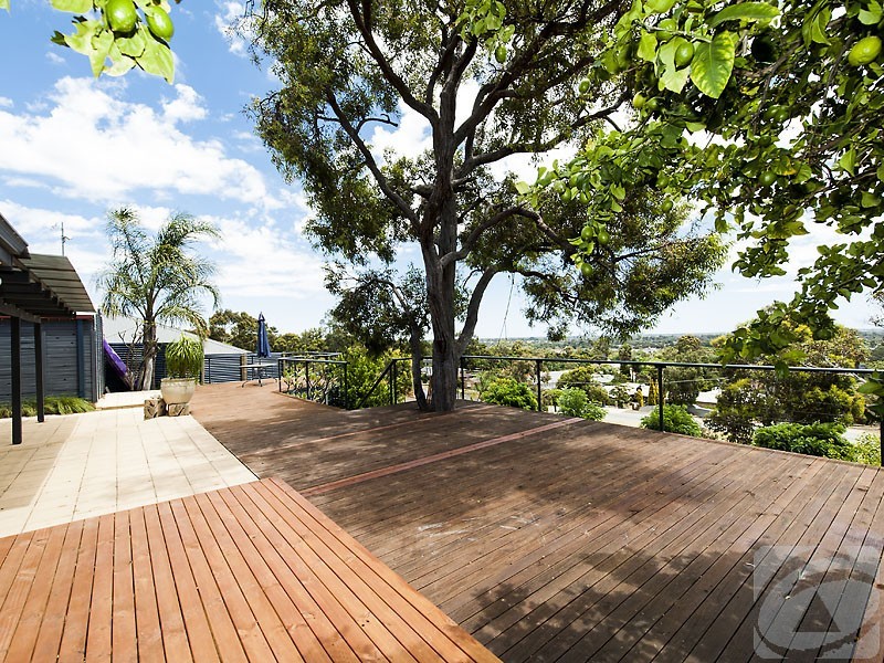 65 Ashley Drive, Kelmscott WA 6111