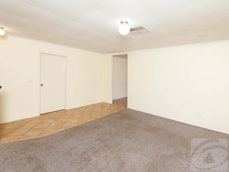 87 Strawberry Drive, Seville Grove WA 6112