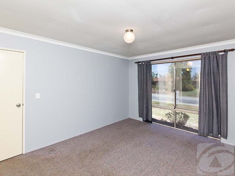 87 Strawberry Drive, Seville Grove WA 6112