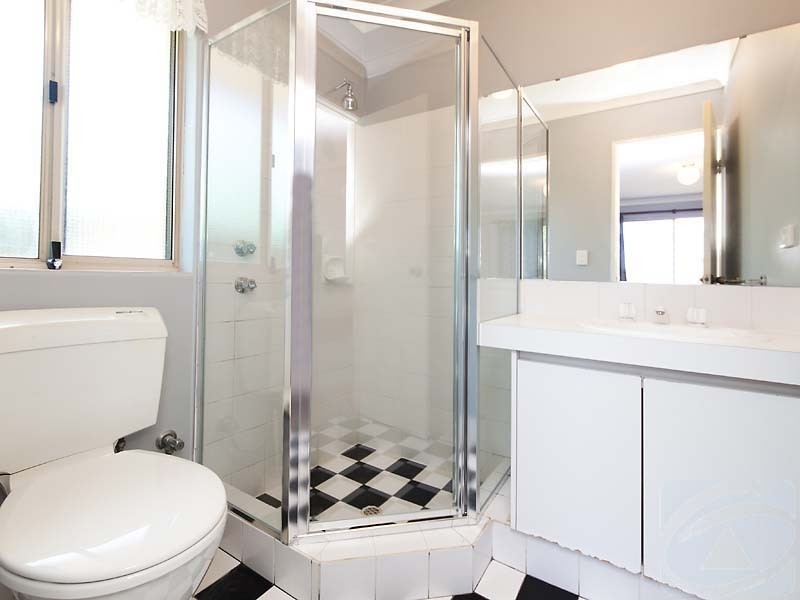 87 Strawberry Drive, Seville Grove WA 6112