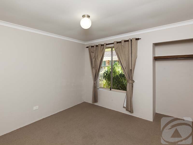 87 Strawberry Drive, Seville Grove WA 6112