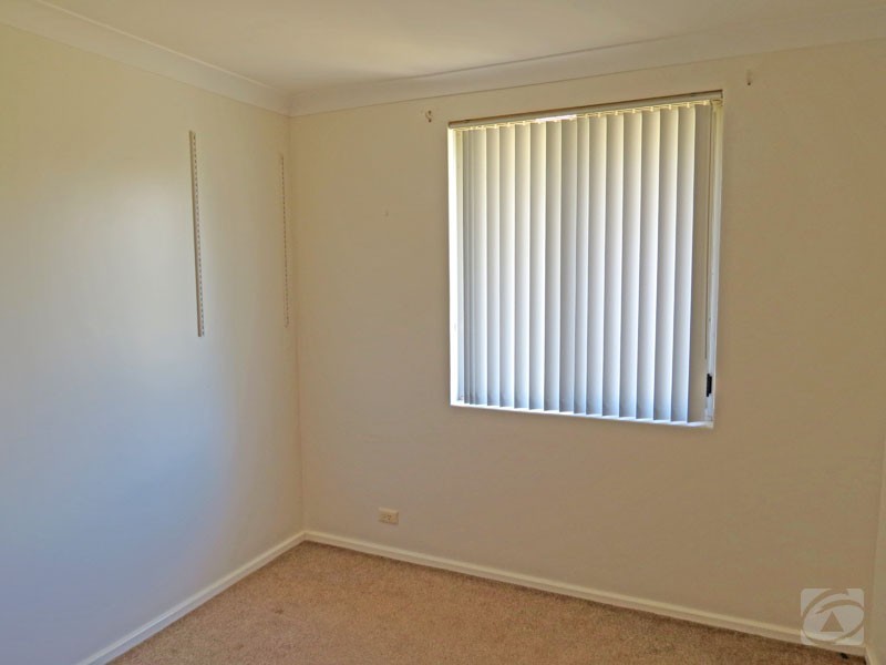 48 Grovelands Drive, Camillo WA 6111