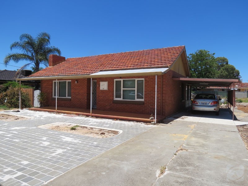 122 Westfield Road, Kelmscott WA 6111