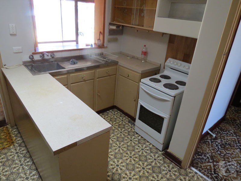 122 Westfield Road, Kelmscott WA 6111