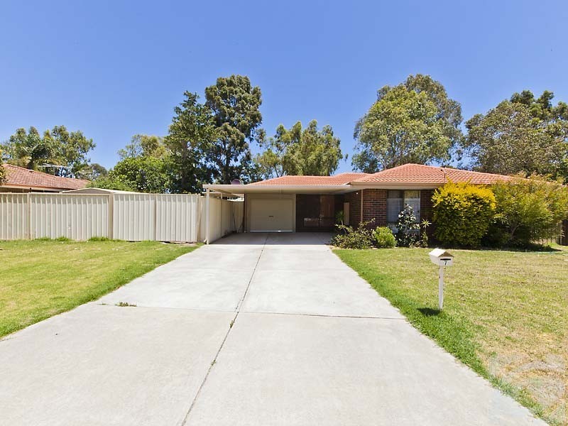 7 Montrose Circle, Camillo WA 6111