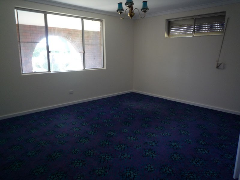 17 Kevin Road, Kelmscott WA 6111