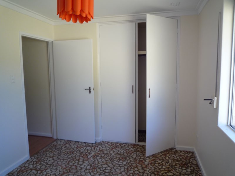 17 Kevin Road, Kelmscott WA 6111