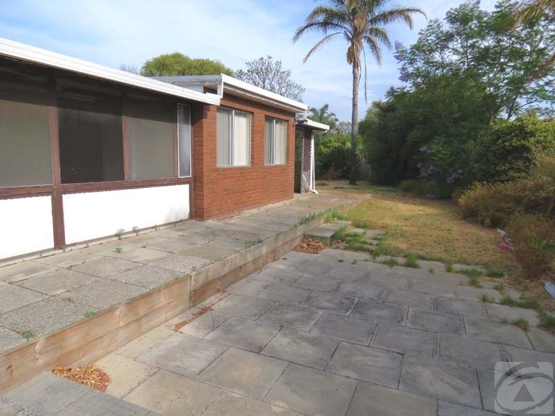 3 Gilbey Court, Camillo WA 6111