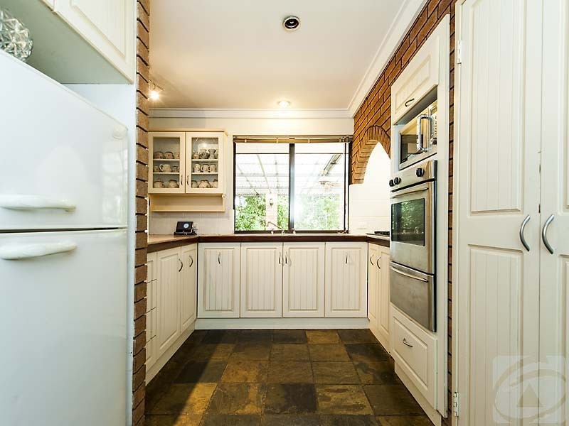 7 Aristea Place, Roleystone WA 6111