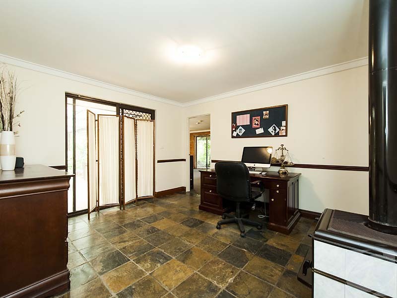 7 Aristea Place, Roleystone WA 6111