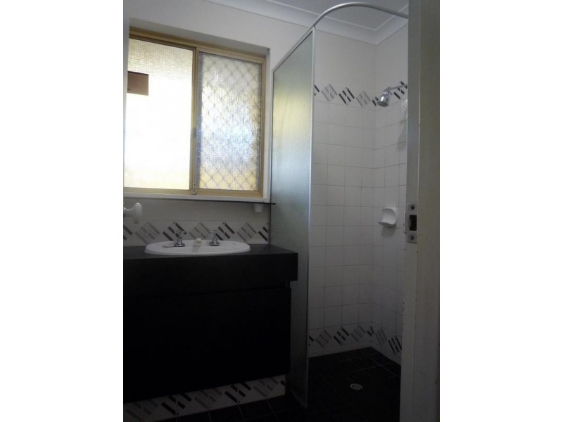 5 Emperor Close, Seville Grove WA 6112