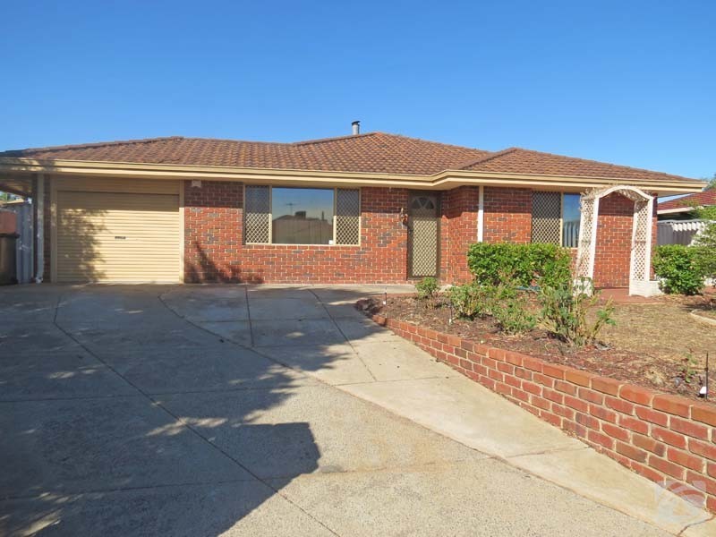 2 Ramm Place, Seville Grove WA 6112