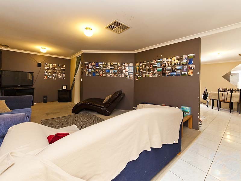 12 Poad Street, Seville Grove WA 6112