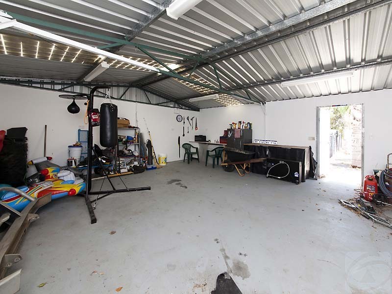 12 Poad Street, Seville Grove WA 6112