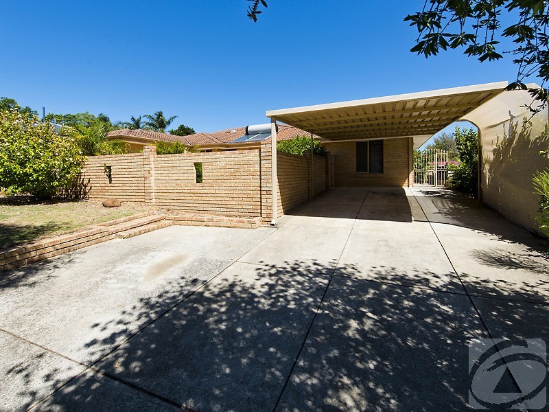 7 Melanda Street, Kelmscott WA 6111