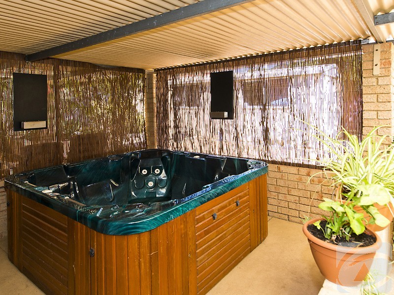 7 Melanda Street, Kelmscott WA 6111