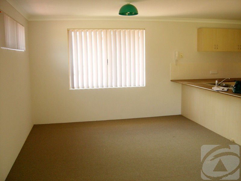 8/308 Streich Avenue, Armadale WA 6112