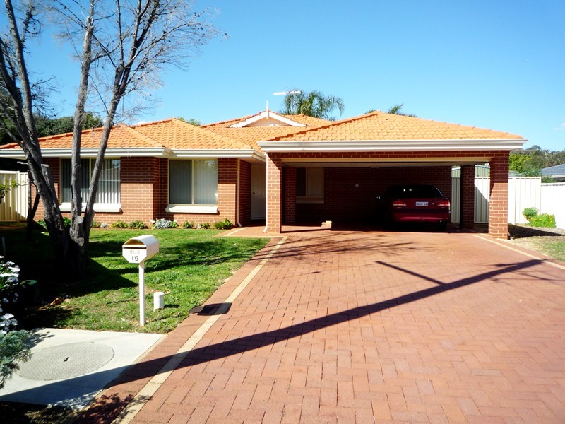 19 ASH COURT, Armadale WA 6112