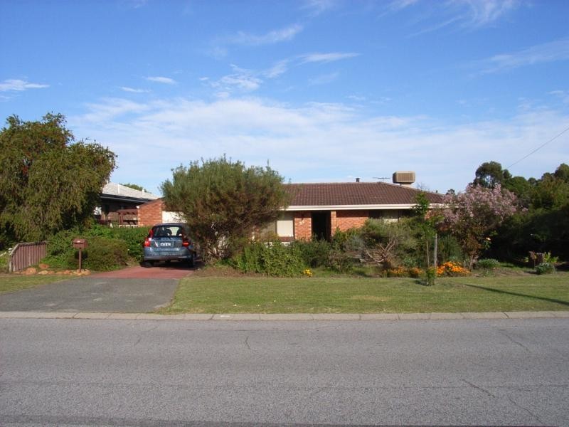 35 RAVENSCROFT WAY, Kelmscott WA 6111