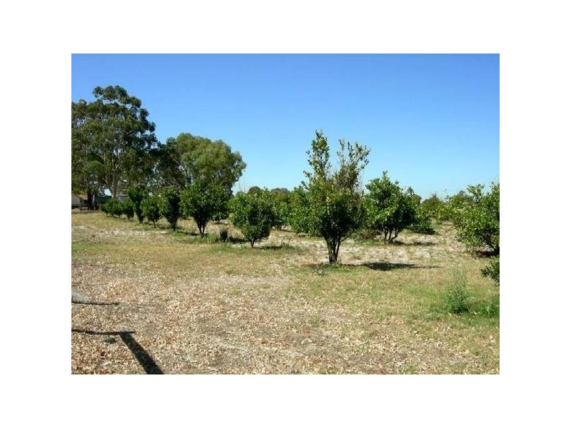 King ROAD, Oakford WA 6121