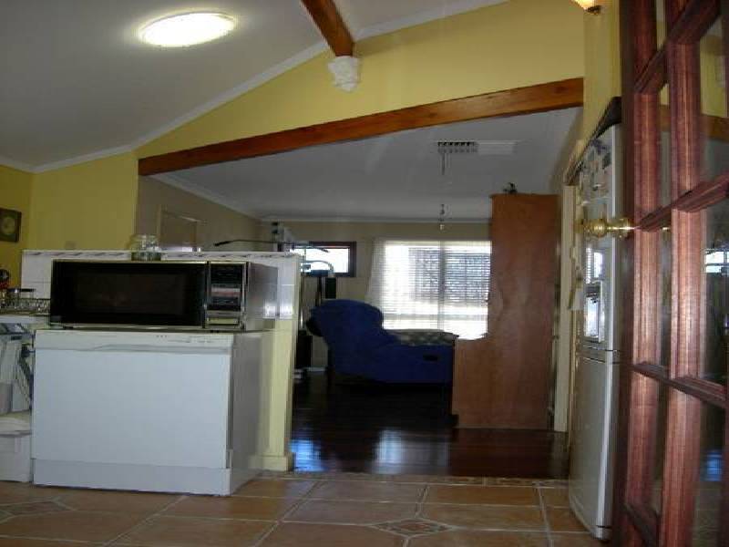 137 Third AVENUE, Kelmscott WA 6111