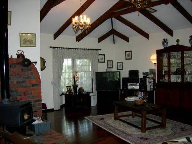 King Road, Oakford WA 6121