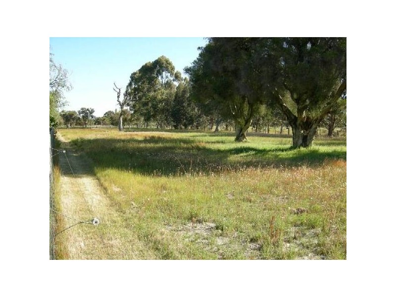 478 Orton Road, Oldbury WA 6121