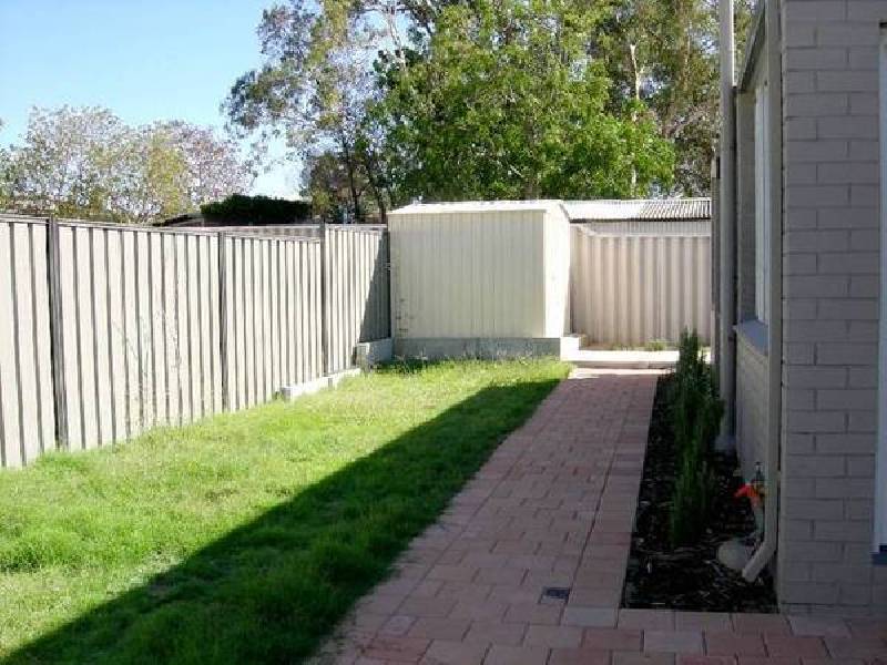 12 Tenterden Way, Gosnells WA 6110