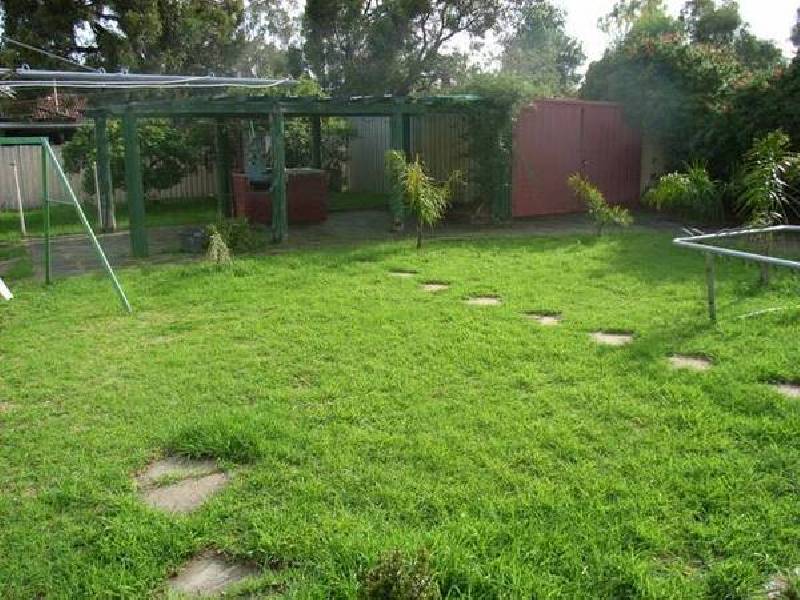 66 Tollington Park Road, Kelmscott WA 6111