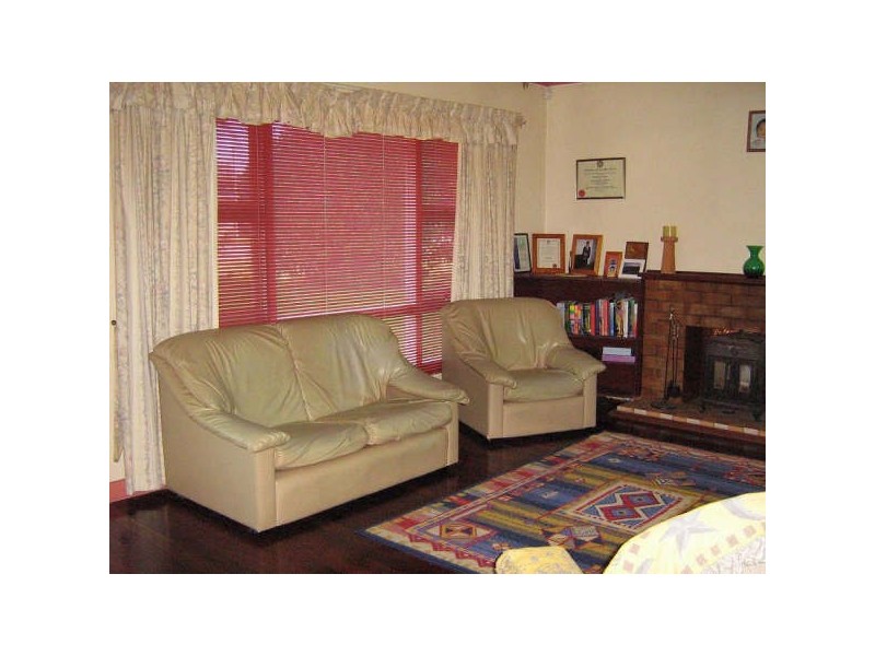 43 Spring Road, Thornlie WA 6108