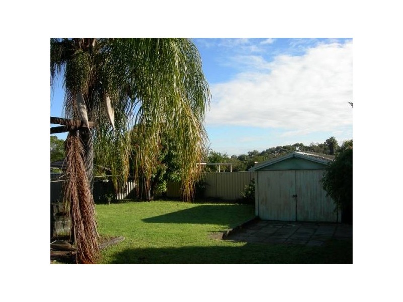 43 Spring Road, Thornlie WA 6108