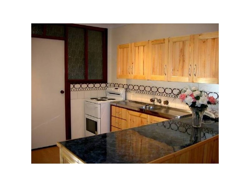 10/4 Glastonbury Road, Armadale WA 6112